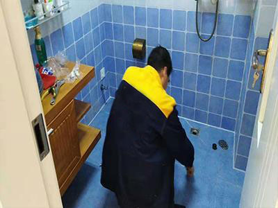 卫生间防水